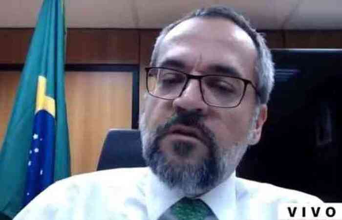 " O Enem acontece apenas em novembro e a segunda chamada, em dezembro. Agora, estamos lidando com as inscrições%u201D, reforçou o ministro (Foto: Reprodução/CNN)