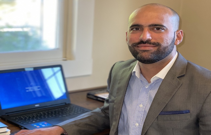 O advogado especialista em direito imobilirio, Thiago Bezerra, afirma que todos os muturios adimplentes podem solicitar a postergao (Foto: Divulgao)
