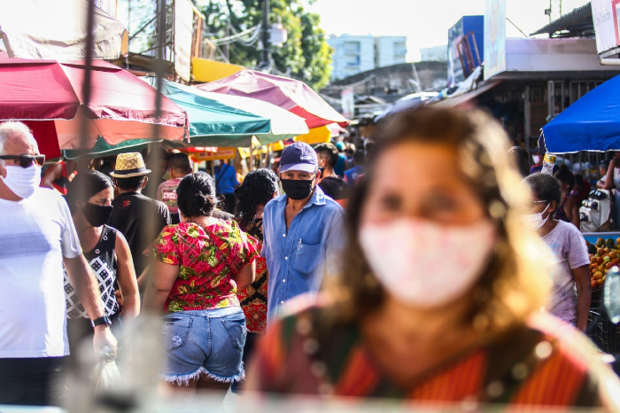 A pesquisa também avaliou o cumprimento das medidas de distanciamento, e 64,5% dos entrevistados de Pernambuco disseram que ficam em casa. (Foto: Bruna Costa/Esp.DP)