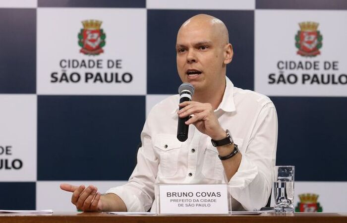 O prefeito Bruno Covas reforçou neste sábado que o período de quarentena continuará normalmente (Foto: Rovena Rosa/Agência Brasil) O prefeito Bruno Covas reforçou neste sábado que o período de quarentena continuará normalmente (Foto: Rovena Rosa/Agência Brasil)