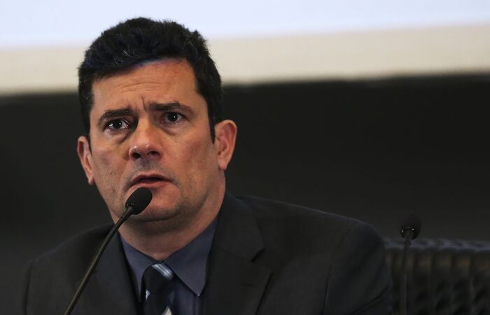 O ex-ministro acredita que não é o melhor momento para avaliar a possibilidade de entrar de vez para a política (Foto: José Cruz/Agência Brasil) O ex-ministro acredita que não é o melhor momento para avaliar a possibilidade de entrar de vez para a política (Foto: José Cruz/Agência Brasil)