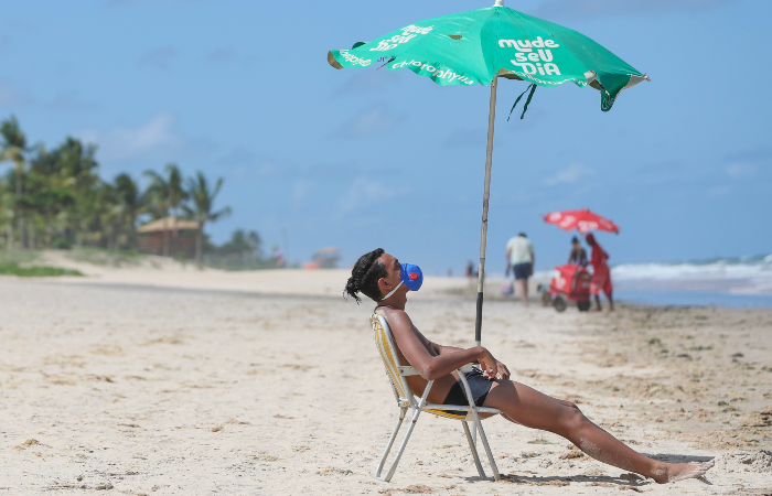 Praias de Pernambuco foram fechadas em 3 de abril (Foto: Leandro de Santana/Esp. DP.)