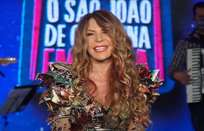 Elba Ramalho cantou em live de So Joo nessa tera-feira (23). (Foto: Reproduo/Youtube.)