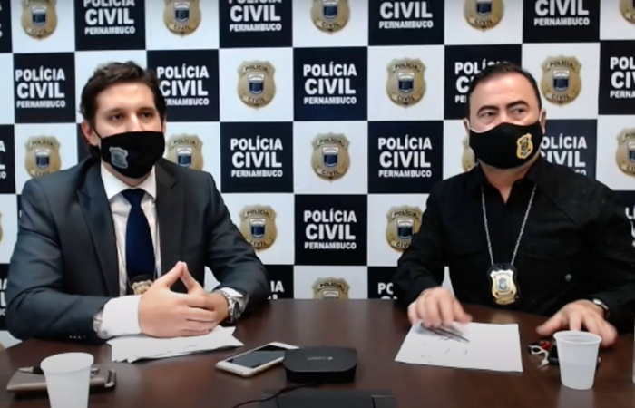Delegado Ramon Teixeira e o perito André Amaral, durante coletiva virtual sobre o caso, nesta quarta (1). (Foto: Reprodução/Polícia Civil.) Delegado Ramon Teixeira e o perito André Amaral, durante coletiva virtual sobre o caso, nesta quarta (1). (Foto: Reprodução/Polícia Civil.)