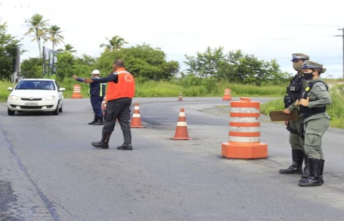 At o fim do ms, s poder entrar quem comprovar que trabalha ou mora na cidade. (Foto: James Paiva / Prefeitura de Itamacar)