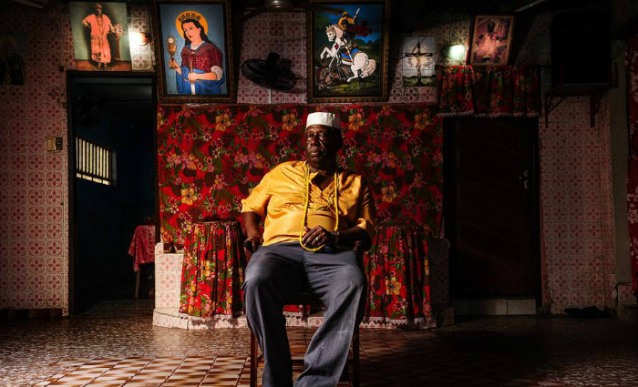 Para o babalorixá Ivo, é através da religiosidade que o povo negro se empodera (Foto: Paulo Paiva/DP FOTO) Para o babalorixá Ivo, é através da religiosidade que o povo negro se empodera (Foto: Paulo Paiva/DP FOTO)