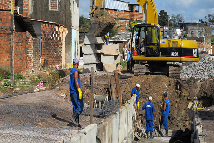 Obras no canal comearam em 2013. (Foto: Carlos Oliveira/Arquivo/PCR)