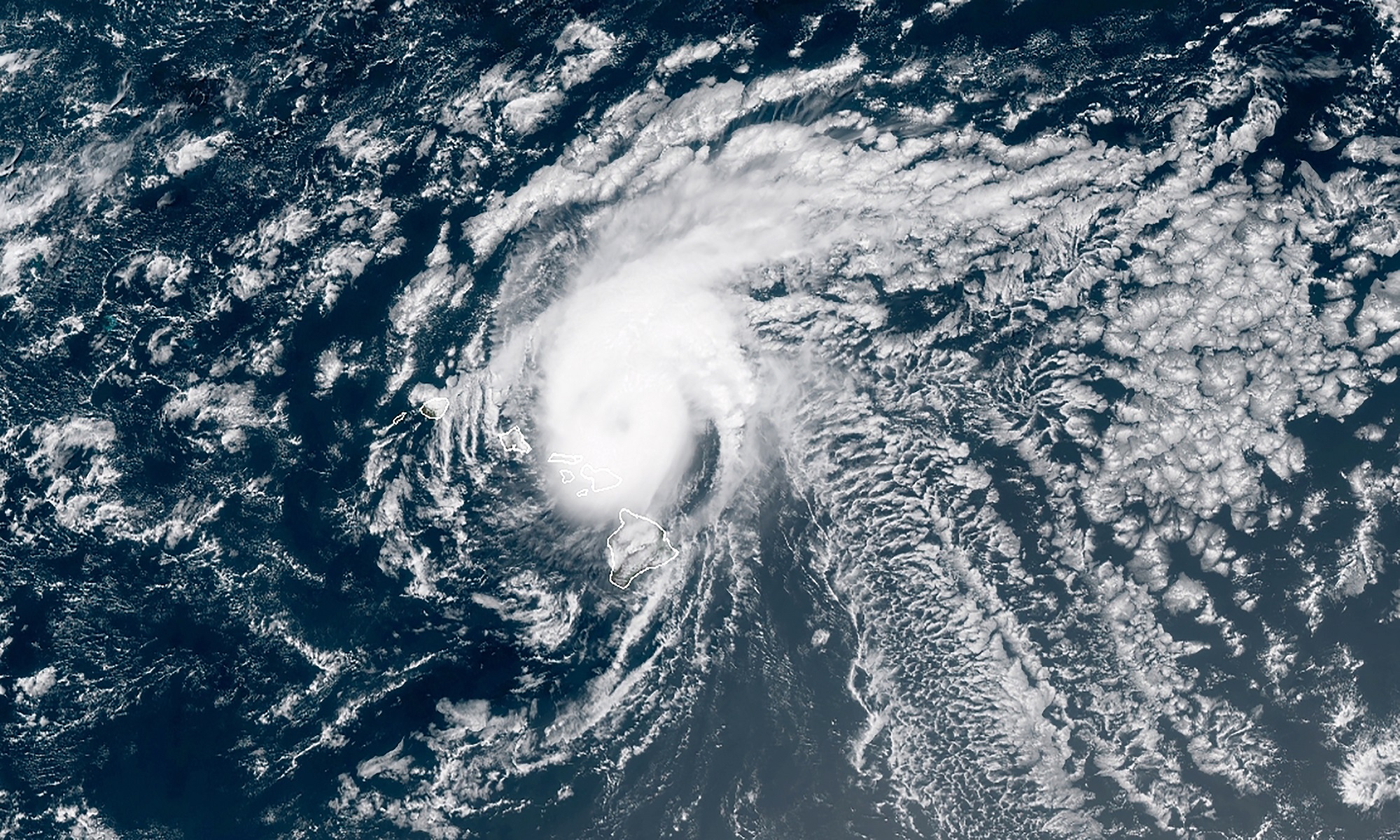  (Foto: NOAA / AFP)