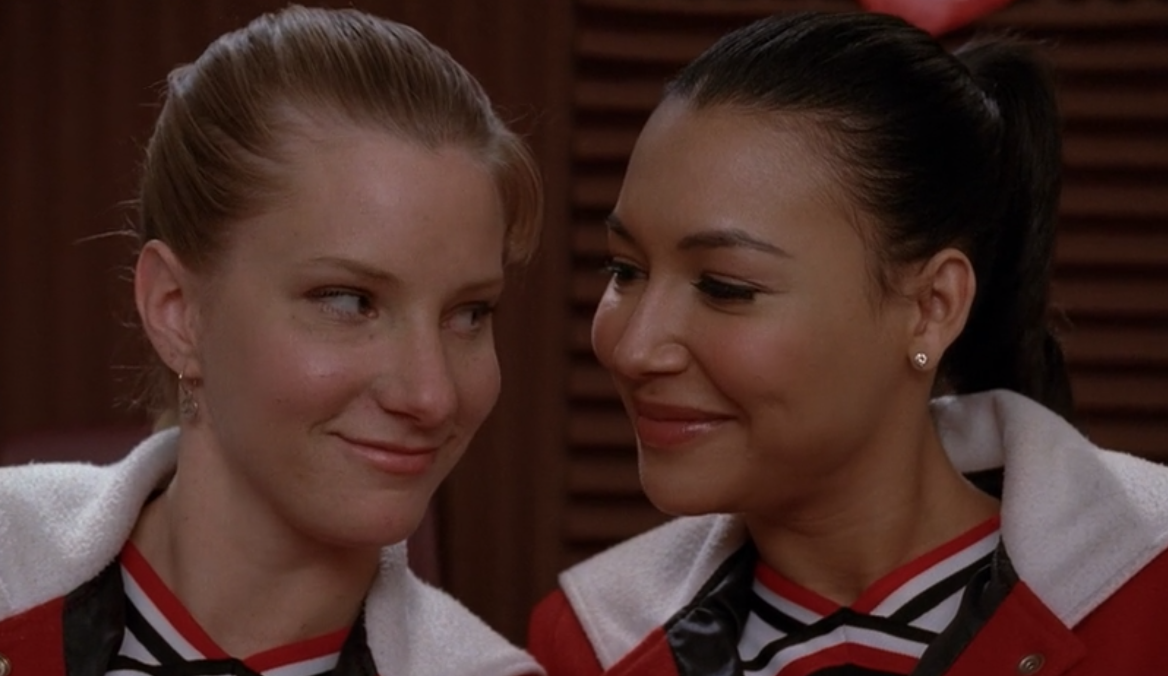 Heather Morris e Naya Rivera viveram Brittany e Santana na srie norte-americana Glee (Foto: Reproduo/YouTube)
