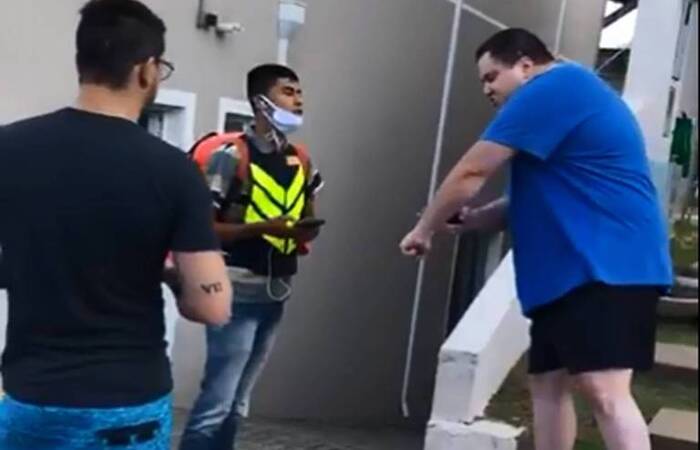 Pai do agressor alegou que filho sofre de esquizofrenia paranoide (Foto: Reprodução ) Pai do agressor alegou que filho sofre de esquizofrenia paranoide (Foto: Reprodução )