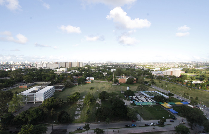 A Universidade tambm possibilitou que os estudantes j matriculados possam complementar a matrcula efetuada (Ricardo Fernandes Arq DP)