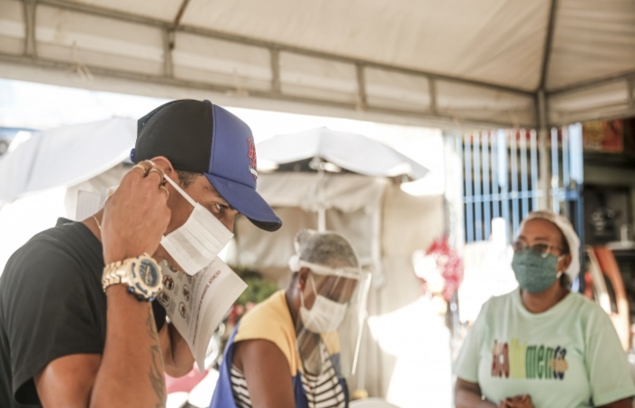 Mesmo com 90 dias de queda dos indicadores da pandemia no Recife, prefeito pede que recifenses mantenham as medidas preventivas. (Foto: Andréa Rêgo Barros/PCR)
Mesmo com 90 dias de queda dos indicadores da pandemia no Recife, prefeito pede que recifenses mantenham as medidas preventivas. (Foto: Andréa Rêgo Barros/PCR)