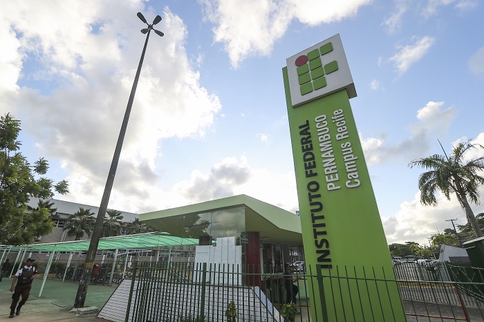 Aulas remotas do IFPE sero retomadas gradualmente a partir desta segunda-feira. (Foto: Tarciso Augusto/Esp.DP)