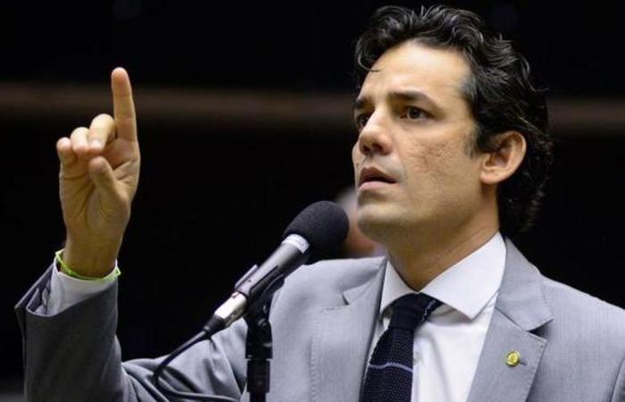 (Daniel Coelho: "Os partidos estão conversando".) (Daniel Coelho: "Os partidos estão conversando".)