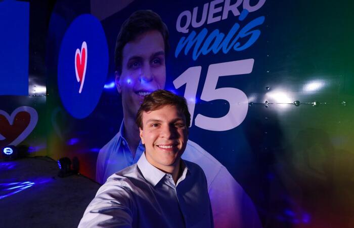 (A convenção que homologou o nome de Miguel Coelho aconteceu na noite desta terça-feira. Foto: Divulgação/MDB) (A convenção que homologou o nome de Miguel Coelho aconteceu na noite desta terça-feira. Foto: Divulgação/MDB)