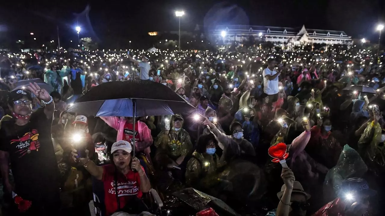  (Foto: SOPHIE DEVILLER, THANAPORN PROMYAMYAI /  AGENCE FRANCE-PRESSE
)