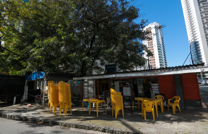 Tiroteio aconteceu na Banca do Primo, em Boa Viagem, Zona Sul do Recife. (Foto: Tarciso Augusto/Esp. DP.)