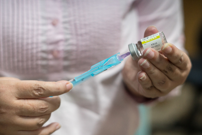Para crianças entre 1 e menores de 5 anos será feita uma dose indiscriminada da vacina contra a poliomielite. (Foto: Hugo Dourado/SES-PE) Para crianças entre 1 e menores de 5 anos será feita uma dose indiscriminada da vacina contra a poliomielite. (Foto: Hugo Dourado/SES-PE)