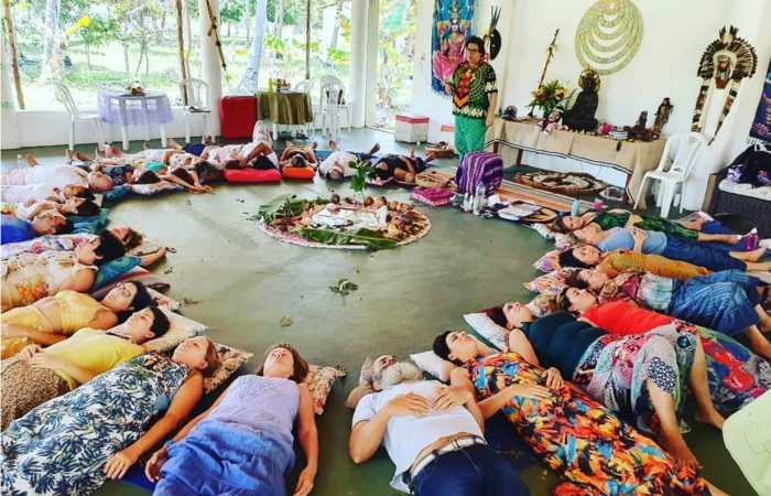 Como um retiro artístico e espiritual, a casa propõe uma conexão consigo mesmo (Foto: Divulgação) Como um retiro artístico e espiritual, a casa propõe uma conexão consigo mesmo (Foto: Divulgação)