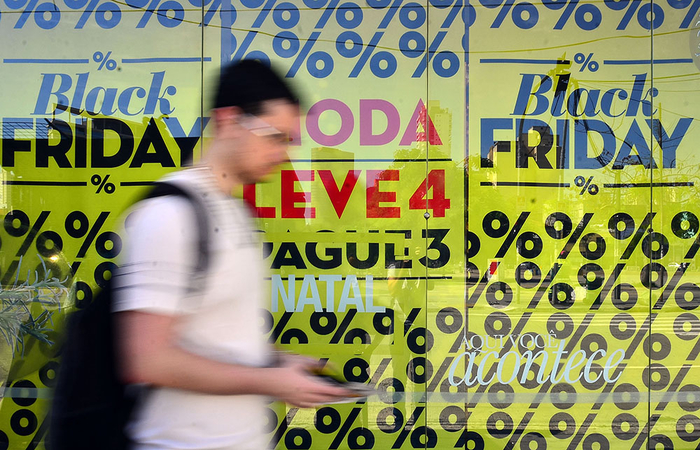 Lojas do estado vão oferecer descontos de até 80%. (Foto: Arquivo/Agência Brasil
) Lojas do estado vão oferecer descontos de até 80%. (Foto: Arquivo/Agência Brasil
)