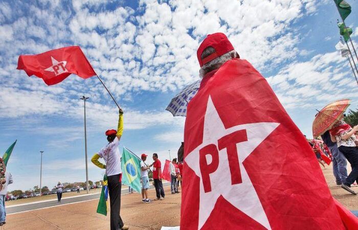 Partido não se elegeu em capital alguma no primeiro turno e só conseguiu avançar, para o segundo, em duas capitais (Lula Marques/Arquivo/Agência PT) Partido não se elegeu em capital alguma no primeiro turno e só conseguiu avançar, para o segundo, em duas capitais (Lula Marques/Arquivo/Agência PT)