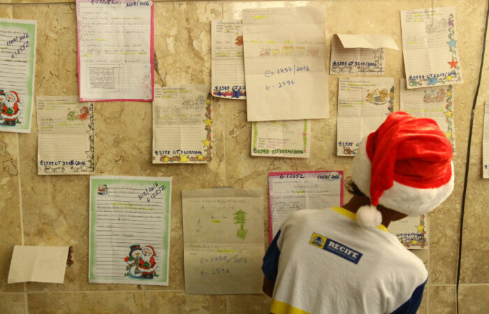 Padrinhos e madrinhas podem adotar virtualmente as cartinhas da Campanha  Papai Noel dos Correios 2020 | Local: Diario de Pernambuco