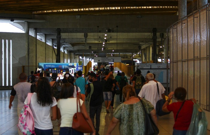 Recife E Regiao Metropolitana Tem Dia Caotico Com Greve Dos Rodoviarios Local Diario De Pernambuco