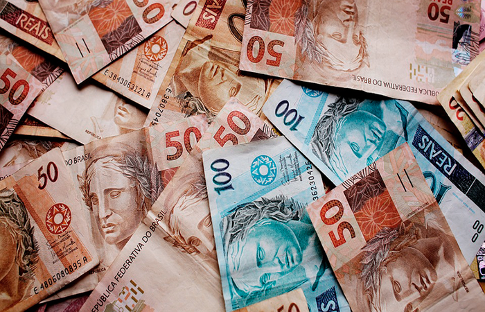 Primeiro e mais importante passo  pagar as dvidas que tm juros mais elevados. (Foto: Pixabay/Reproduo)