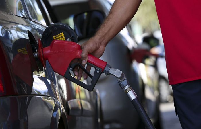 Petrobras anuncia aumento de 5% na gasolina e de 4% no diesel | Economia:  Diario de Pernambuco
