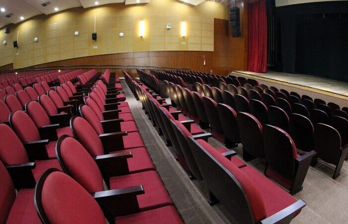 Salas de todas as unidades da instituição podem ser solicitadas (Foto: Cine-teatro Samuel Campelo/Prefeitura de Jaboatão dos Guararapes) Salas de todas as unidades da instituição podem ser solicitadas (Foto: Cine-teatro Samuel Campelo/Prefeitura de Jaboatão dos Guararapes)