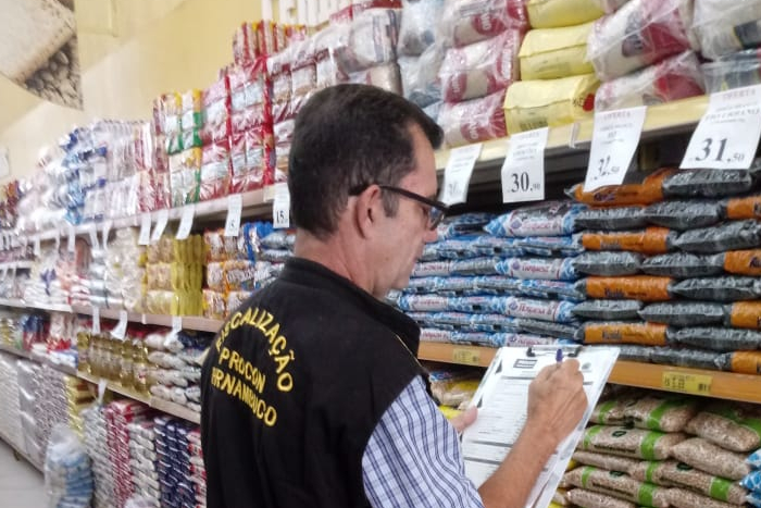 Pesquisa aponta preços da cesta básica no Grande Recife; confira