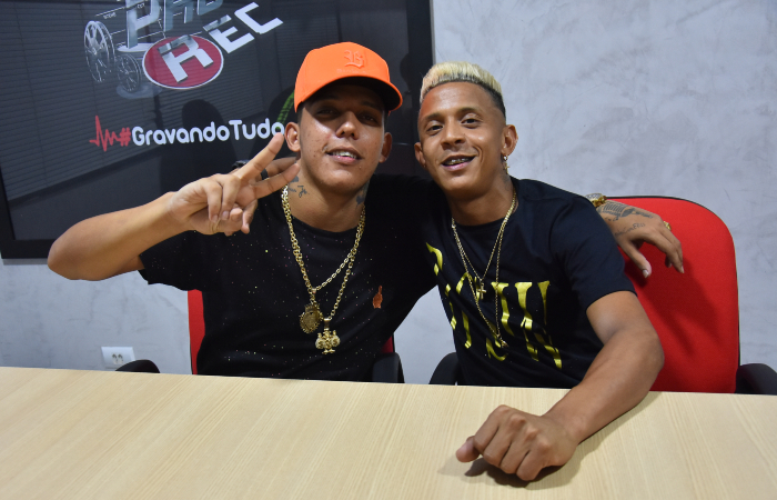 MC Elvis e Troinha (Foto: Andr Santos/Divulgao)