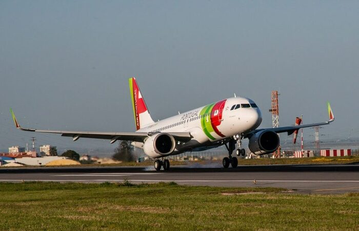 Voo da TAP entre o Recife e Lisboa era a nica rota internacional operando atualmente. (Foto: TAP/Divulgao)