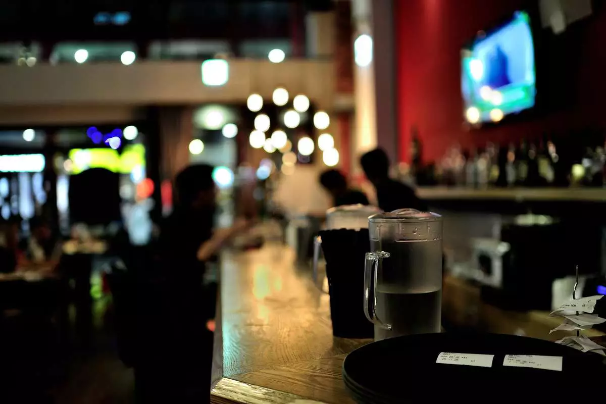 Atividades que incluem bares e restaurantes tiveram a maior retração. (Foto: Pixabay/Reprodução) Atividades que incluem bares e restaurantes tiveram a maior retração. (Foto: Pixabay/Reprodução)