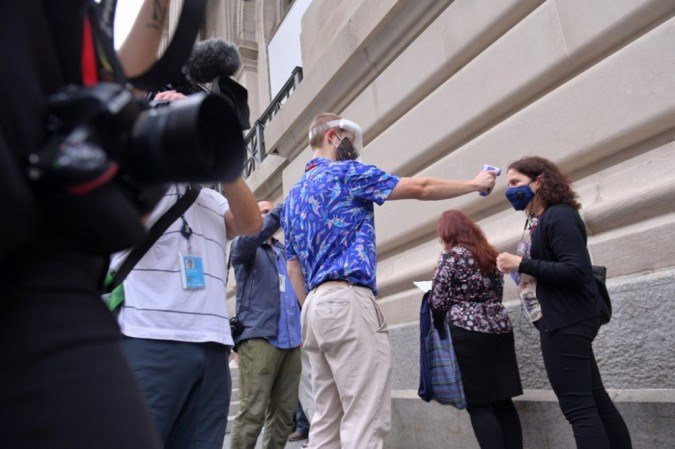  (As mscaras sero de tecido lavvel de alta qualidade e sero distribudas gratuitamente, informou a Casa Branca em um comunicado. Foto: Michael loccisano / GETTY IMAGES NORTH AMERICA / Getty Images via AFP
)