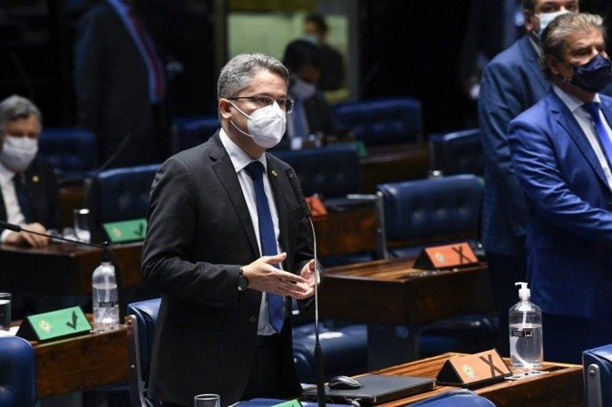  (O senador Alessandro Vieira, relator do projeto. Foto: Jefferson Rudy/Agncia Senado)