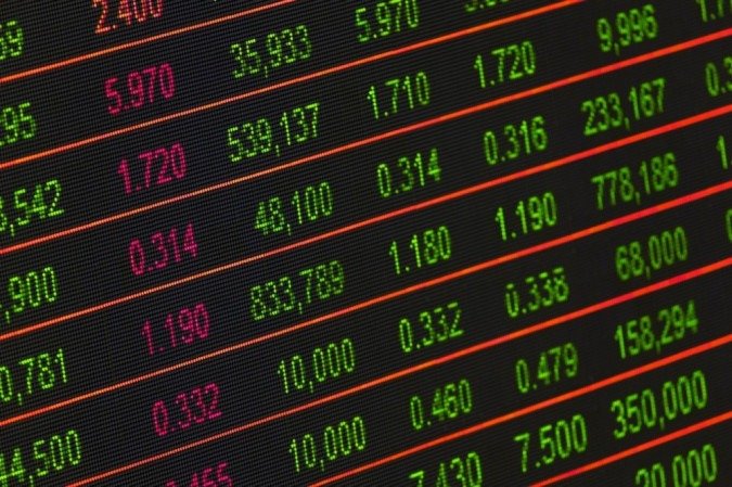 (As reações à decisão do presidente Bolsonaro estão péssimas; dólar já bateu R$ 5,70. Para agentes financeiros, governo sinaliza que tem pouco espaço para cortar gastos. Foto: Reprodução/Pixabay) (As reações à decisão do presidente Bolsonaro estão péssimas; dólar já bateu R$ 5,70. Para agentes financeiros, governo sinaliza que tem pouco espaço para cortar gastos. Foto: Reprodução/Pixabay)