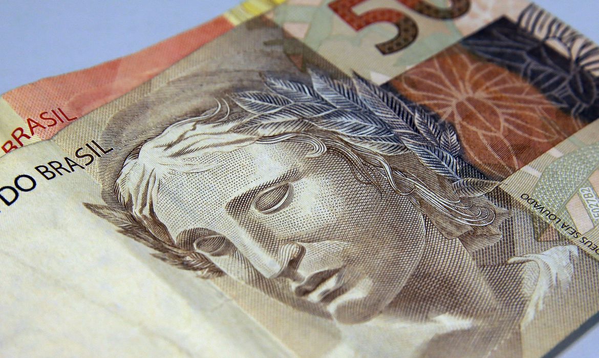 Destaque para o comércio, com uma alta de 15,5%
(Foto: Marcello Casal Jr/Agência Brasil) Destaque para o comércio, com uma alta de 15,5%
(Foto: Marcello Casal Jr/Agência Brasil)