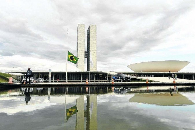 (Proposta orçamentária foi aprovada pelo Congresso Nacional após acordo chancelado pelo líder do governo, senador Eduardo Gomes (MDB-TO). O presidente Jair Bolsonaro tem até meados de abril para sancioná-la ou não. Foto: Minervino Júnior/CB/D.A Press) (Proposta orçamentária foi aprovada pelo Congresso Nacional após acordo chancelado pelo líder do governo, senador Eduardo Gomes (MDB-TO). O presidente Jair Bolsonaro tem até meados de abril para sancioná-la ou não. Foto: Minervino Júnior/CB/D.A Press)