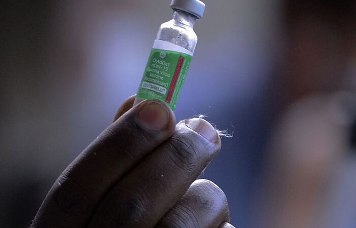 Por semana são produzidas entre 5 e 6 milhões de doses na Fiocruz (Tomaz Silva/Agência Brasil) Por semana são produzidas entre 5 e 6 milhões de doses na Fiocruz (Tomaz Silva/Agência Brasil)