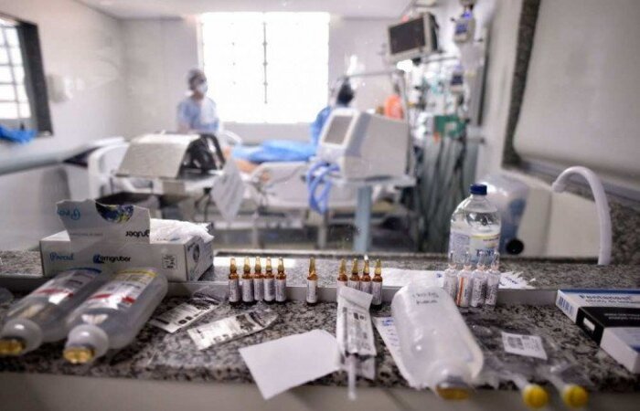 Duas amostras coletadas em fevereiro contêm uma alteração nunca vista anteriormente
(crédito: AFP/Douglas MAGNO) Duas amostras coletadas em fevereiro contêm uma alteração nunca vista anteriormente
(crédito: AFP/Douglas MAGNO)