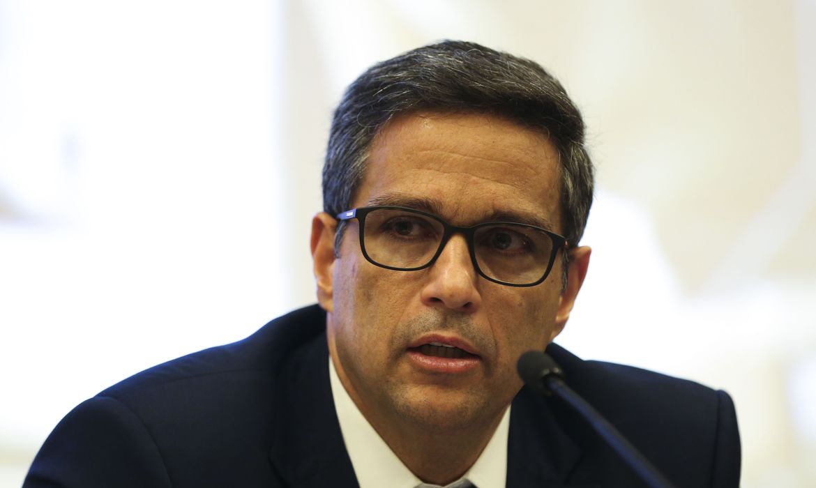Presidente do BC ainda pediu cooperação de outros bancos centrais, para que haja características comuns às moedas digitais que estão em desenvolvimento pelo mundo
(Marcello casal Jr/CB/D.A Press ) Presidente do BC ainda pediu cooperação de outros bancos centrais, para que haja características comuns às moedas digitais que estão em desenvolvimento pelo mundo
(Marcello casal Jr/CB/D.A Press )