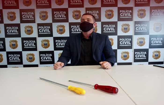 (Delegado Carlos Couto, titular da DP de Casa Amarela. Foto: Polícia Civil/Divulgação ) (Delegado Carlos Couto, titular da DP de Casa Amarela. Foto: Polícia Civil/Divulgação )