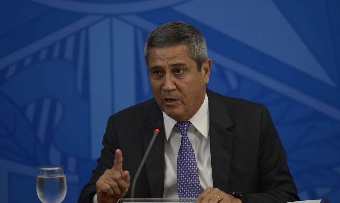 (Declaração foi dada durante troca do Comando do Exército. Foto: Marcello Casal Jr/Agência Brasil) (Declaração foi dada durante troca do Comando do Exército. Foto: Marcello Casal Jr/Agência Brasil)