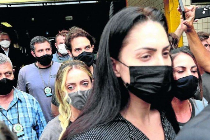 (Monique Medeiros sai de presídio em Niterói e ficará 14 dias sob isolamento em hospital penal no complexo penitenciário de Bangu, na Zona Oeste do Rio. Foto: Tânia Rego/Agência Brasil) (Monique Medeiros sai de presídio em Niterói e ficará 14 dias sob isolamento em hospital penal no complexo penitenciário de Bangu, na Zona Oeste do Rio. Foto: Tânia Rego/Agência Brasil)
