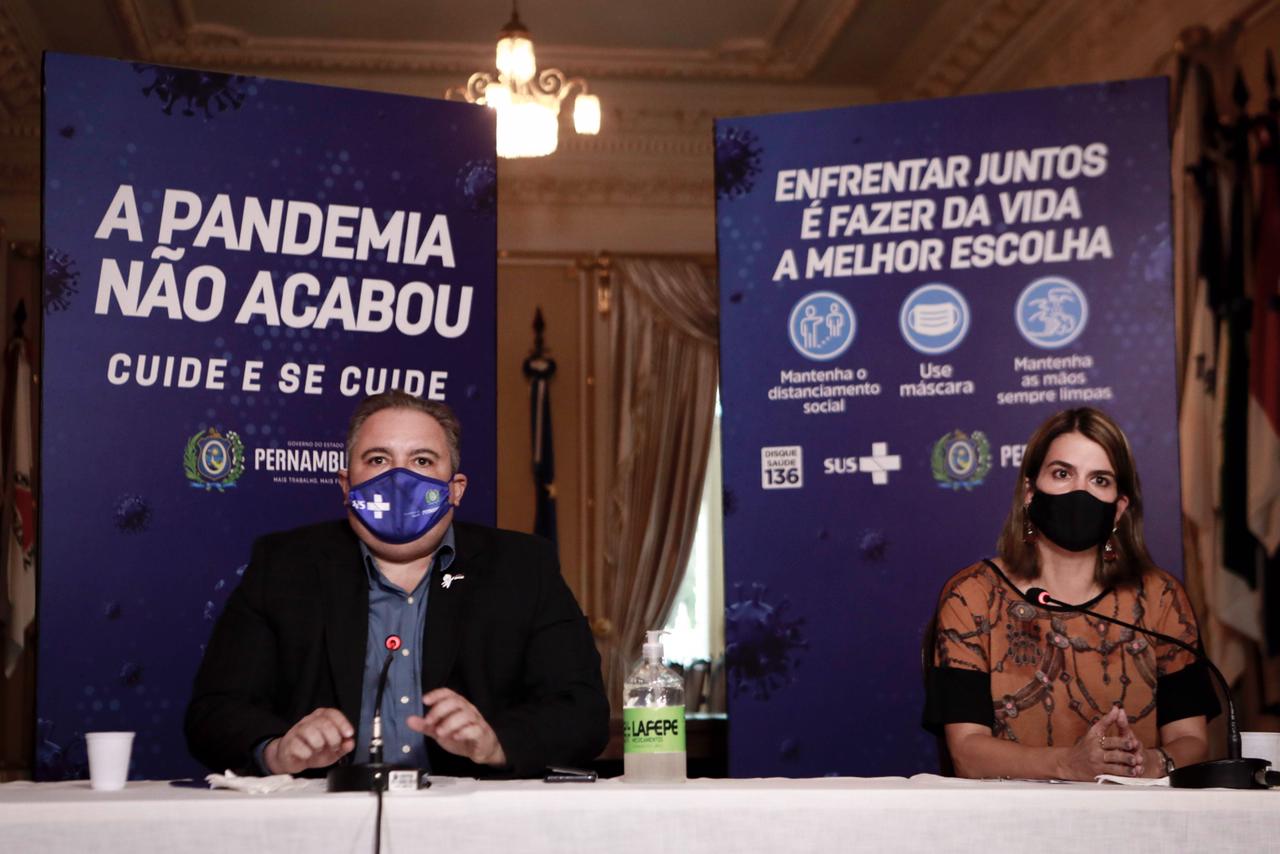 (Secretários André Longo e Ana Paula Vilaça destacaram importância de evitar aglomerações. Foto: Heudes Regis/SEI) (Secretários André Longo e Ana Paula Vilaça destacaram importância de evitar aglomerações. Foto: Heudes Regis/SEI)