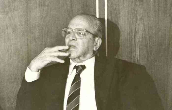 João Camilo era ex-presidente da Cemig e de Furnas, ex-secretário de Estado e foi ministro no governo João Figueiredo
(João Camilo foi presidente da Cemig e de Furnas, ex-secretário de Estado e foi ministro no governo João Figueiredo
) João Camilo era ex-presidente da Cemig e de Furnas, ex-secretário de Estado e foi ministro no governo João Figueiredo
(João Camilo foi presidente da Cemig e de Furnas, ex-secretário de Estado e foi ministro no governo João Figueiredo
)