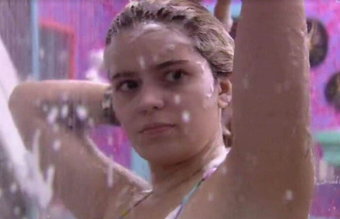 A mãe da youtuber falou ainda sobre a prisão de ventre em vários momentos
(crédito: Reprodução/TV Globo) A mãe da youtuber falou ainda sobre a prisão de ventre em vários momentos
(crédito: Reprodução/TV Globo)