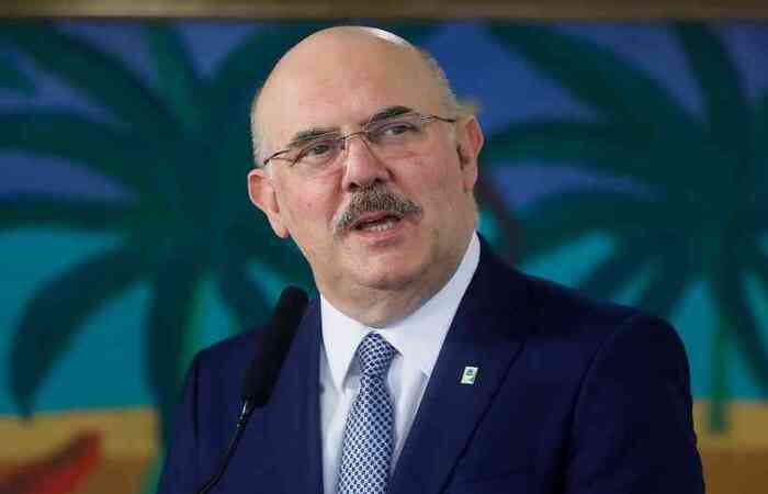 O ministro da Educação, Milton Ribeiro, é pastor evangélico e já fez comentários considerados preconceituosos pela comunidade LGBTQIA
(foto: Marcos Corrêa/PR
) O ministro da Educação, Milton Ribeiro, é pastor evangélico e já fez comentários considerados preconceituosos pela comunidade LGBTQIA
(foto: Marcos Corrêa/PR
)