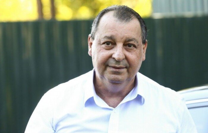 Renan Calheiros fará a relatoria da comissão. A sessão foi marcada por críticas de governistas e pela tentativa do senador Eduardo Girão de fortalecer uma suposta suspeição de Calheiros
(crédito: Marcelo Camargo/Agência Brasil) Renan Calheiros fará a relatoria da comissão. A sessão foi marcada por críticas de governistas e pela tentativa do senador Eduardo Girão de fortalecer uma suposta suspeição de Calheiros
(crédito: Marcelo Camargo/Agência Brasil)